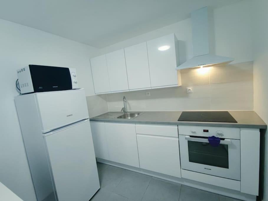 # Appartement Charmant 75 M2 Parking Gratuit Ομπερναί Εξωτερικό φωτογραφία