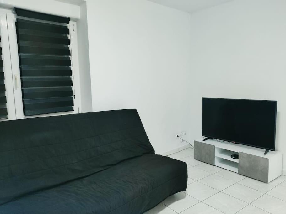 # Appartement Charmant 75 M2 Parking Gratuit Ομπερναί Εξωτερικό φωτογραφία